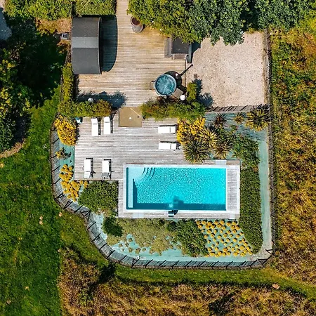 Château Saint Gilles - Bayeux Hotel Gueron